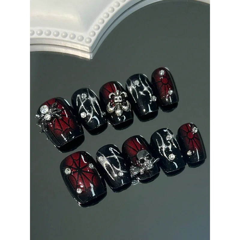Web of Chic – 3D Spider Short Press-On Nails