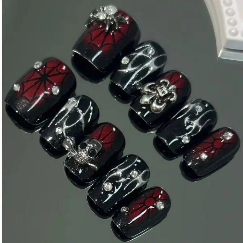 Web of Chic – 3D Spider Short Press-On Nails